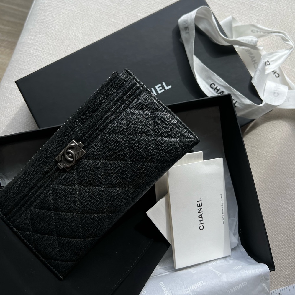 Chanel Boy Zip Pouch Quilted Caviar Long / Authentic